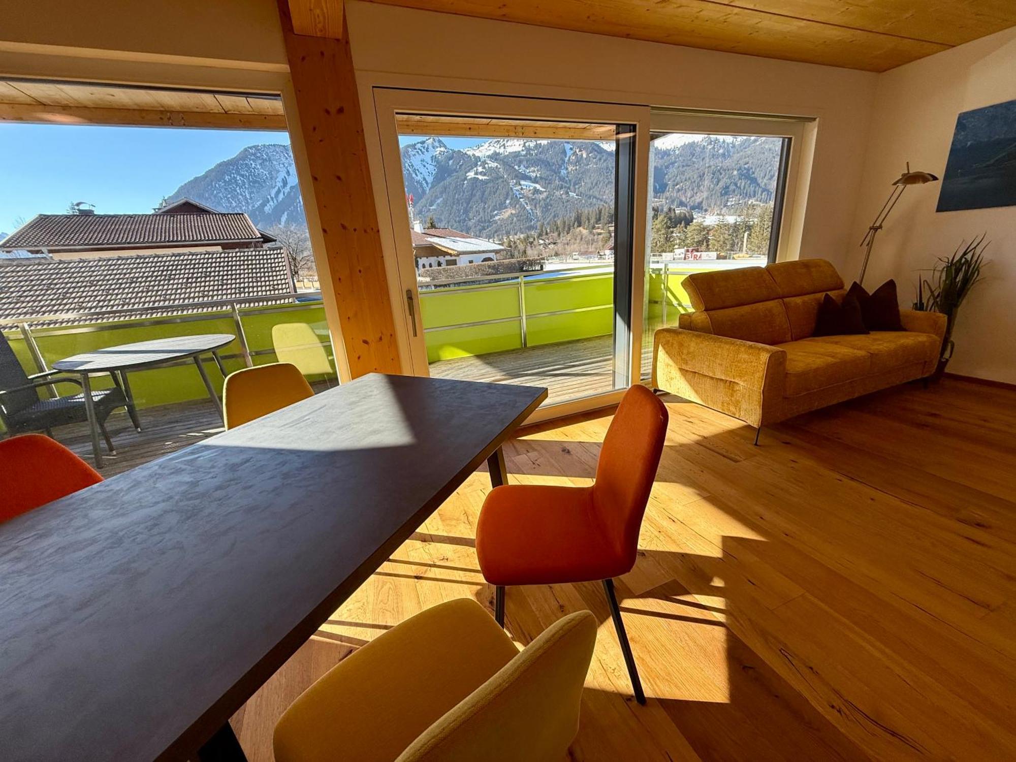 Alpenapart Singer - Contactless Check-In Reutte Exteriér fotografie